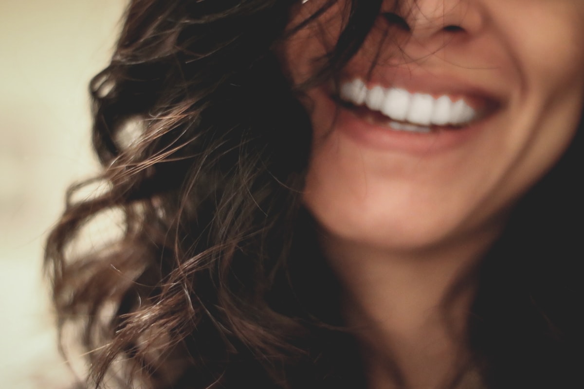Natural smile with porcelain veneers showing the translucency of Emax lithium disilicate
